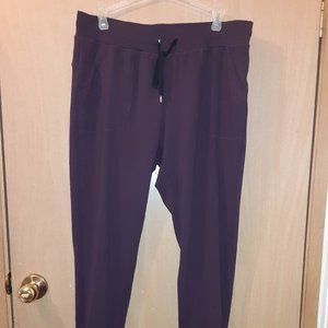 Zyia Plum unwind joggers
